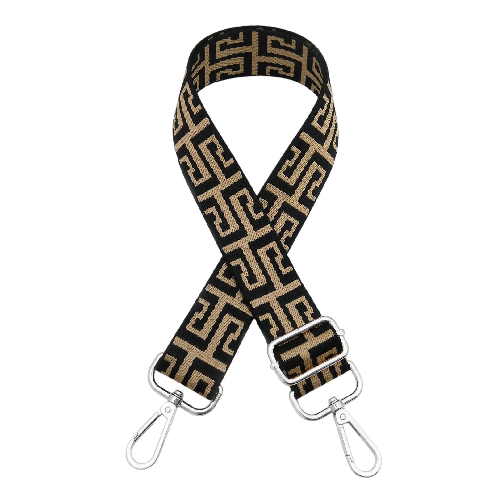 

Аксессуар Плечевой ремень для сумки New Maze имеет регулируемый плечевой ремень для ношения на одном плече или через плечо, подвеску и плечевой ремень. One Size чёрный