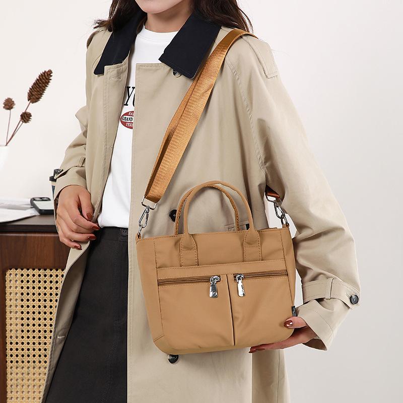 Large Capacity Casual Shoulder Bag, Simple and Stylish Crossbody Bag/tote Bag for Commuting