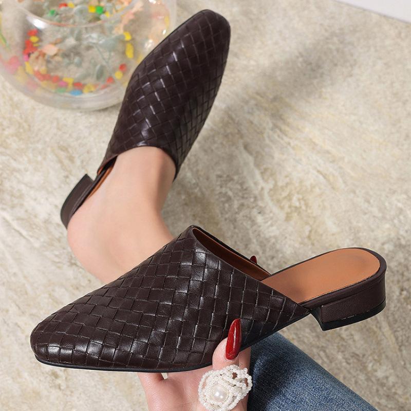 Summer women's bag head slippers flat bottom European and American large size shoes cool slippers new sandals non-slip flat slippers