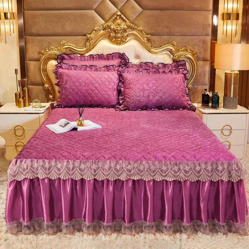 Verdickte Tagesdecke auf dem Bett, Samt-Bettrock, bestickte Laken, Queen-/King-Size-Bettwäsche-Set, luxuriöse Leinenlaken mit Kissenbezug