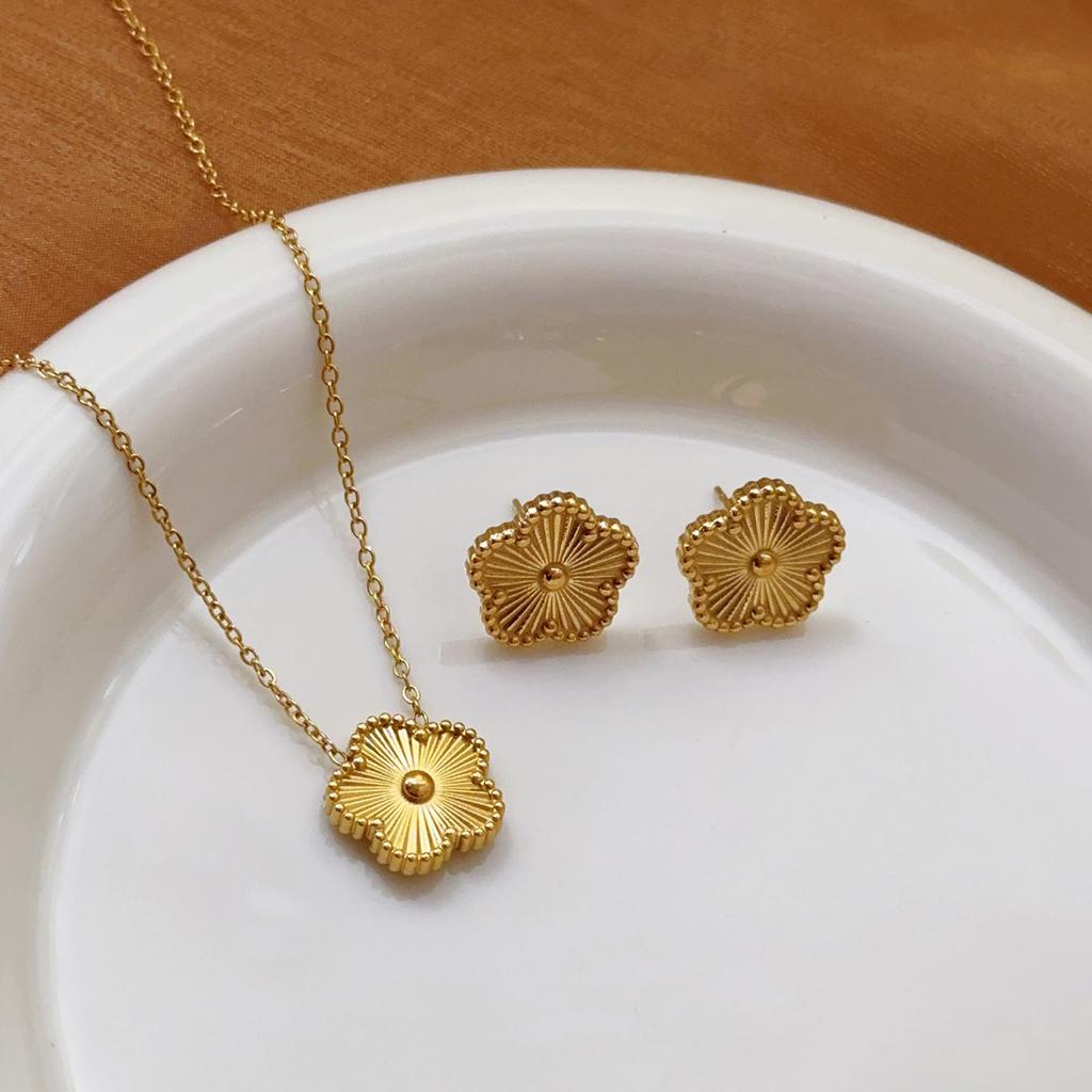 Exquisite 18K Plated Titanium Steel Five-Petal Flower Stud Earrings & Necklace Set for Women
