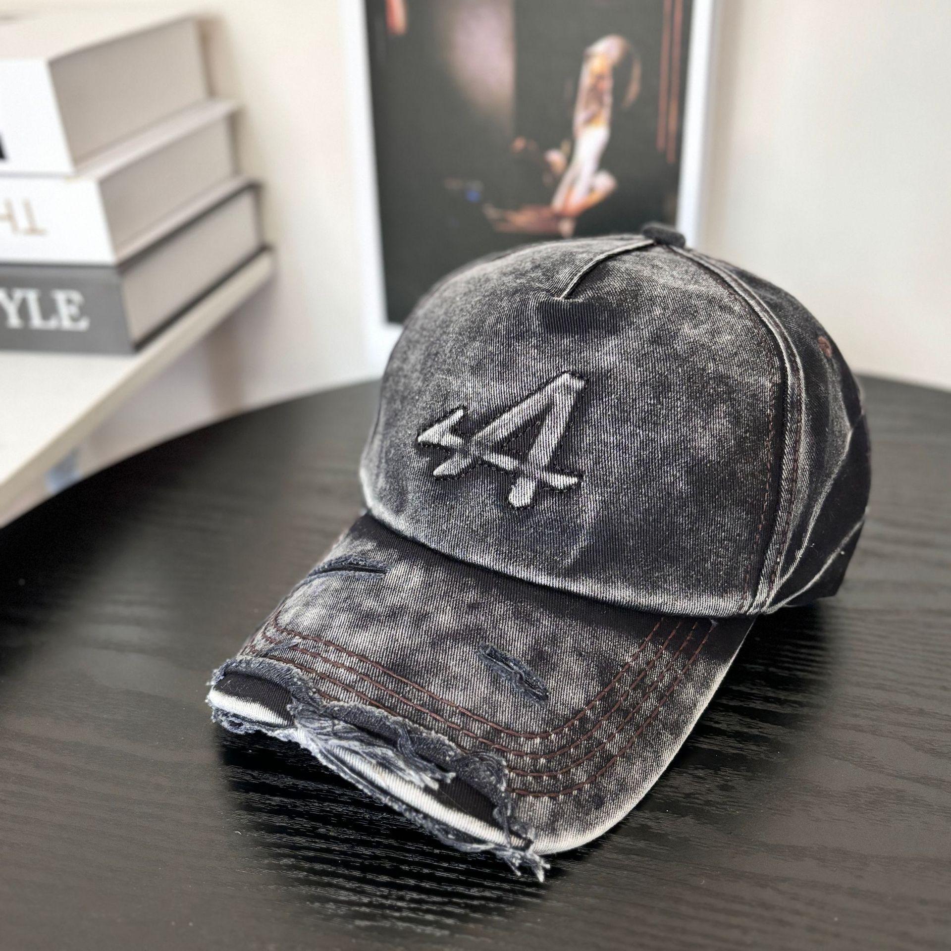 

2025 новая шляпа универсальная текстура модная брендовая кепка с буквами солнцезащитная кепка, бейсболка M（56-58cm） чёрный