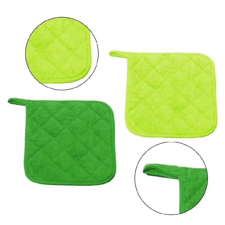 Reusable Heatproof Hanging Mats for Pots Pans Dishes Features Grid Pattern