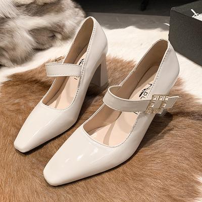 Mode Femme Mode Chaussures à Talons Épais Automne Nouveau Tête Carrée Bouche Peu Profonde Strass Boucle Une Ligne Talons