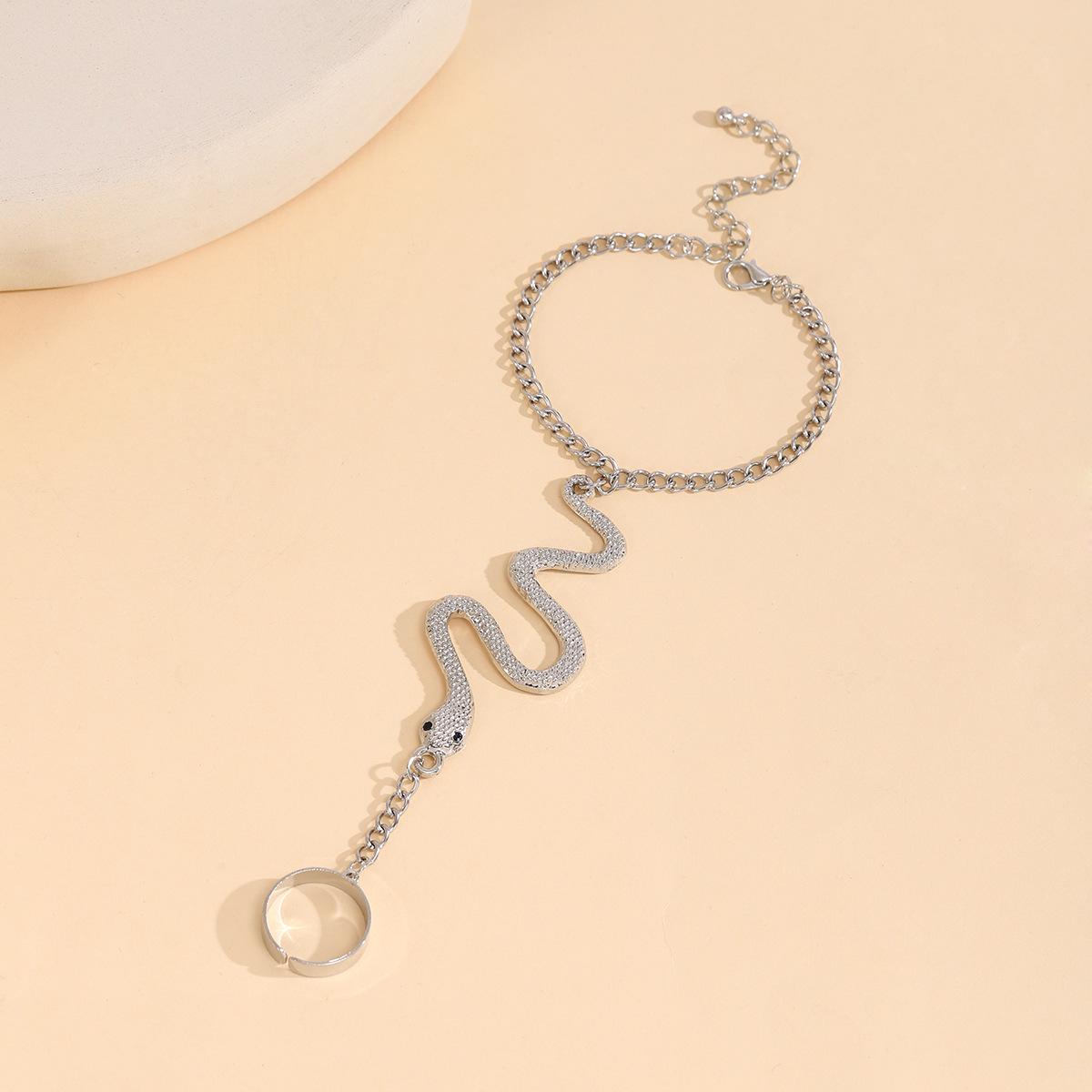 Viking Retro Snake-Shaped Hand Chain - Trendy Fashion Accessory серебряный