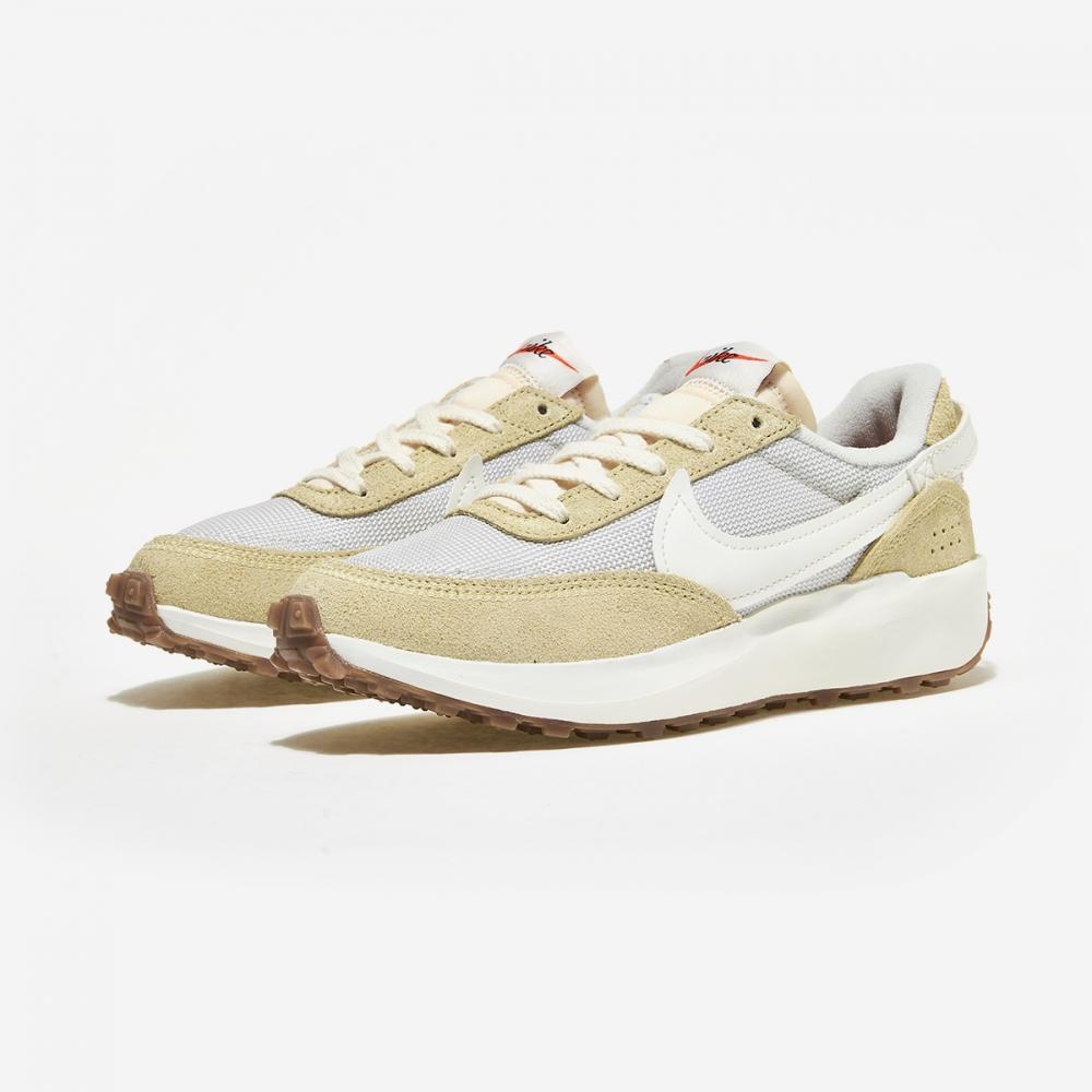 Nike Women S Nike Waffle Debut Vintage  001 