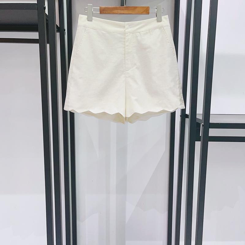 

Australia Niche 2026 Stylish Wave-Edge V-Neck Lace-Up Cardigan & Shorts Set for Women Medium