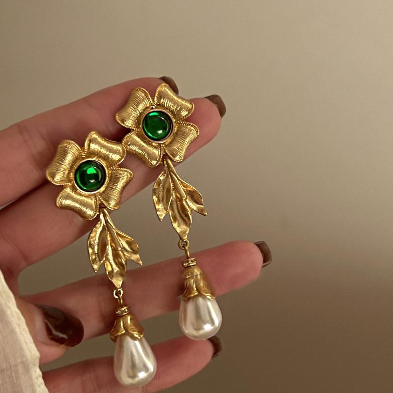Water drop pearl flower earrings exaggerated antique earrings French retro court style earrings