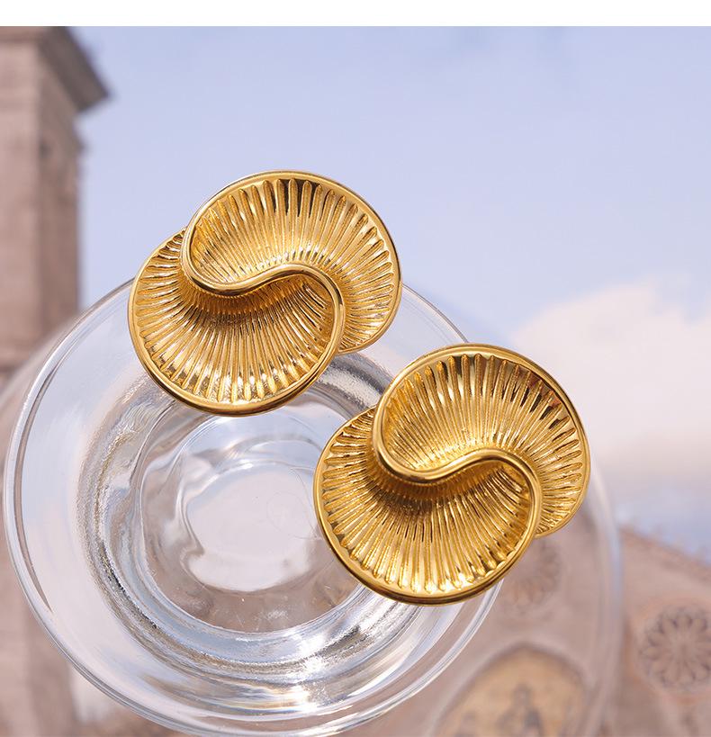 European and American Style Asymmetrical Titanium Steel 18K Gold Plated Water Drop Texture Spiral Earrings for Women