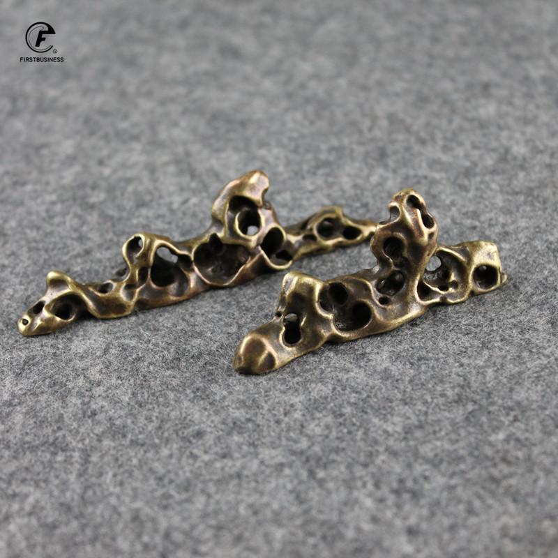 Handmade Vintage Brass Copper Strange Stone Mini Mountain Brush Pen Rack Penholder Statue Home Office Desk Decorative Ornamen