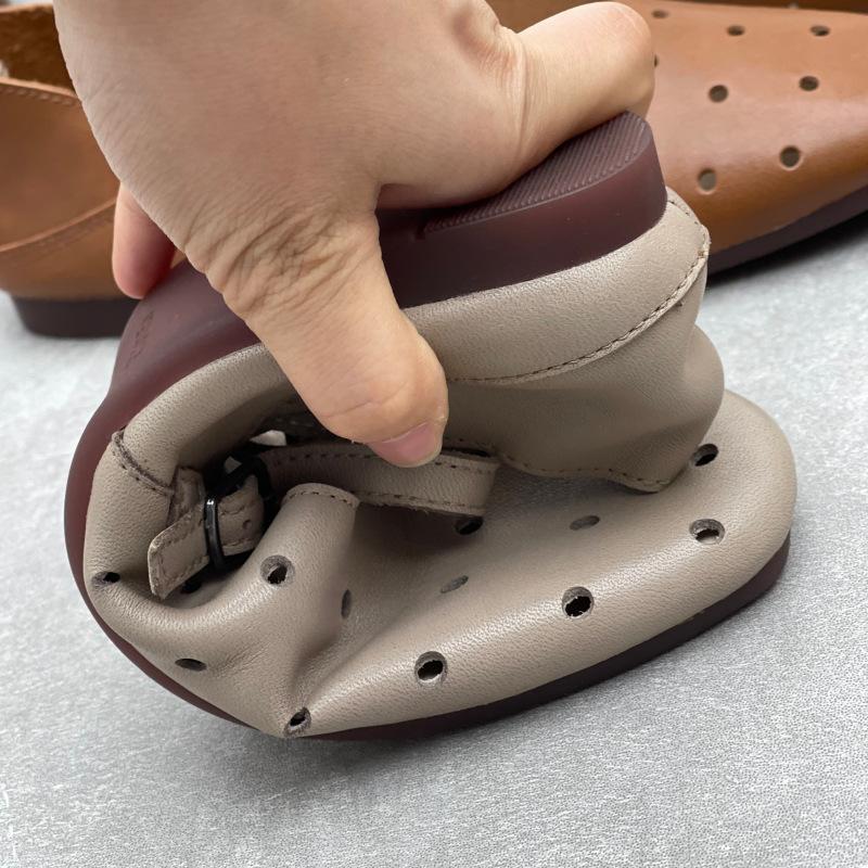 Johnature Hollow Out Breathable Genuine Leather Flat Sandals Casual Versatile Soft Soled Women's Shoes