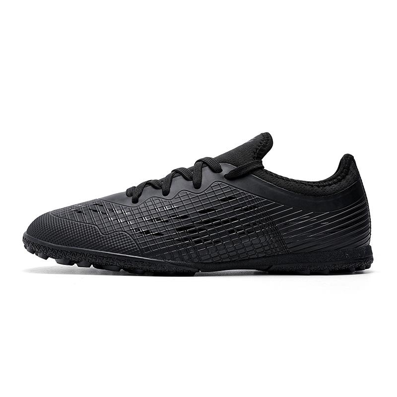Football shoes broken nails long nails youth grass football shoes training shoes low-top spikes football shoes