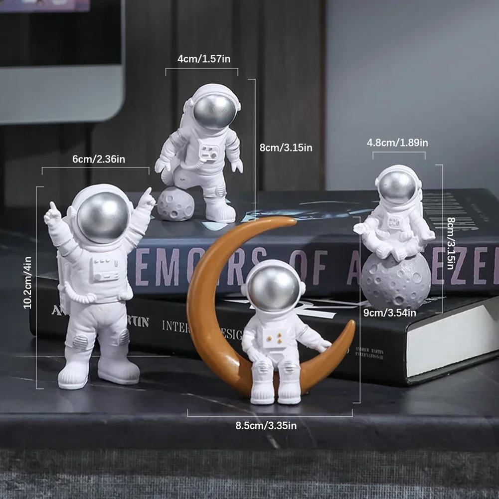 4pcs Astronaut Decor Figures and Moon Home Decor plastic Astronaut Statue Room Office Desktop Decoration Presents Boy Gift