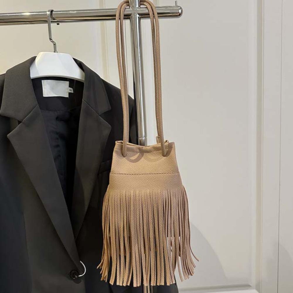 Large Capacity Tassels Bucket Bag Retro Texture Shoulder Pouch Drawstring PU Bag Storage