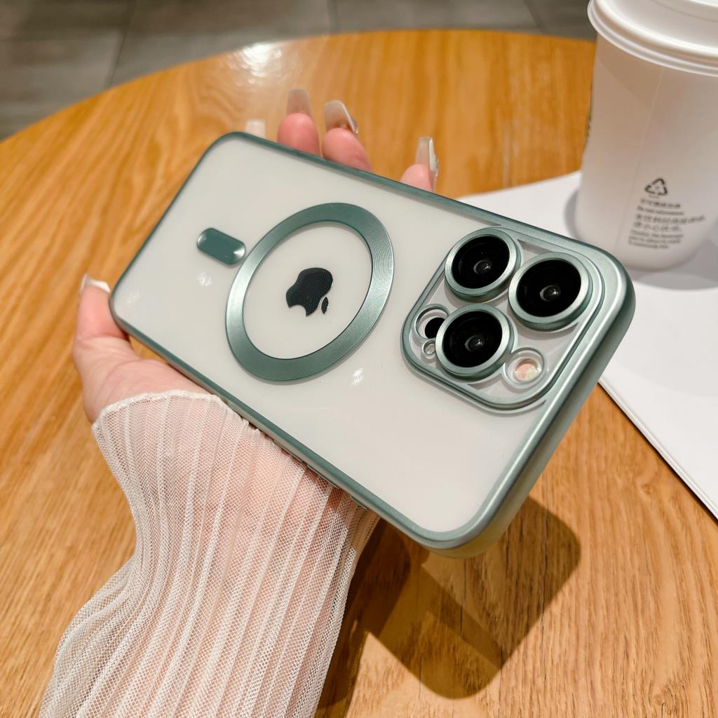 Luxury For Magasfe Wireless Charging Magnetic Case for iPhone 15 14 Plus 13 12 11 Pro Max Matte Plating Clear Soft Silicon Cover