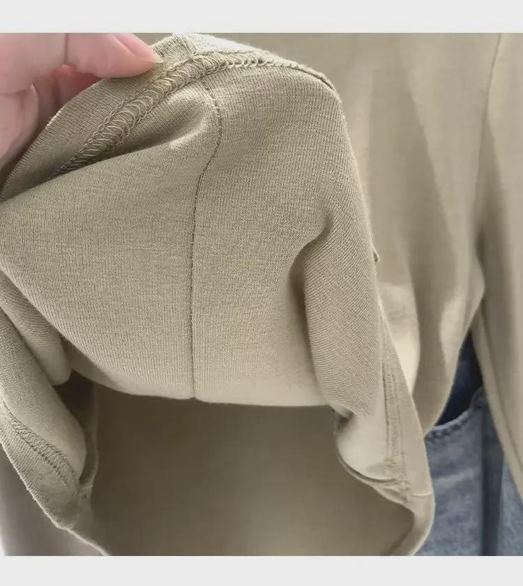 Podzim 2024 Dámský sametový top s rolákem a dlouhým rukávem slim fit