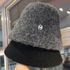 Miękkie filcowe klasyczne wełniane kapelusze typu bucket Hat Kobieta Zimowe ciepłe modne kapelusze rybackie Damskie puszyste kapelusze Panama wszechstronne trendowe kapelusze typu basin Hat