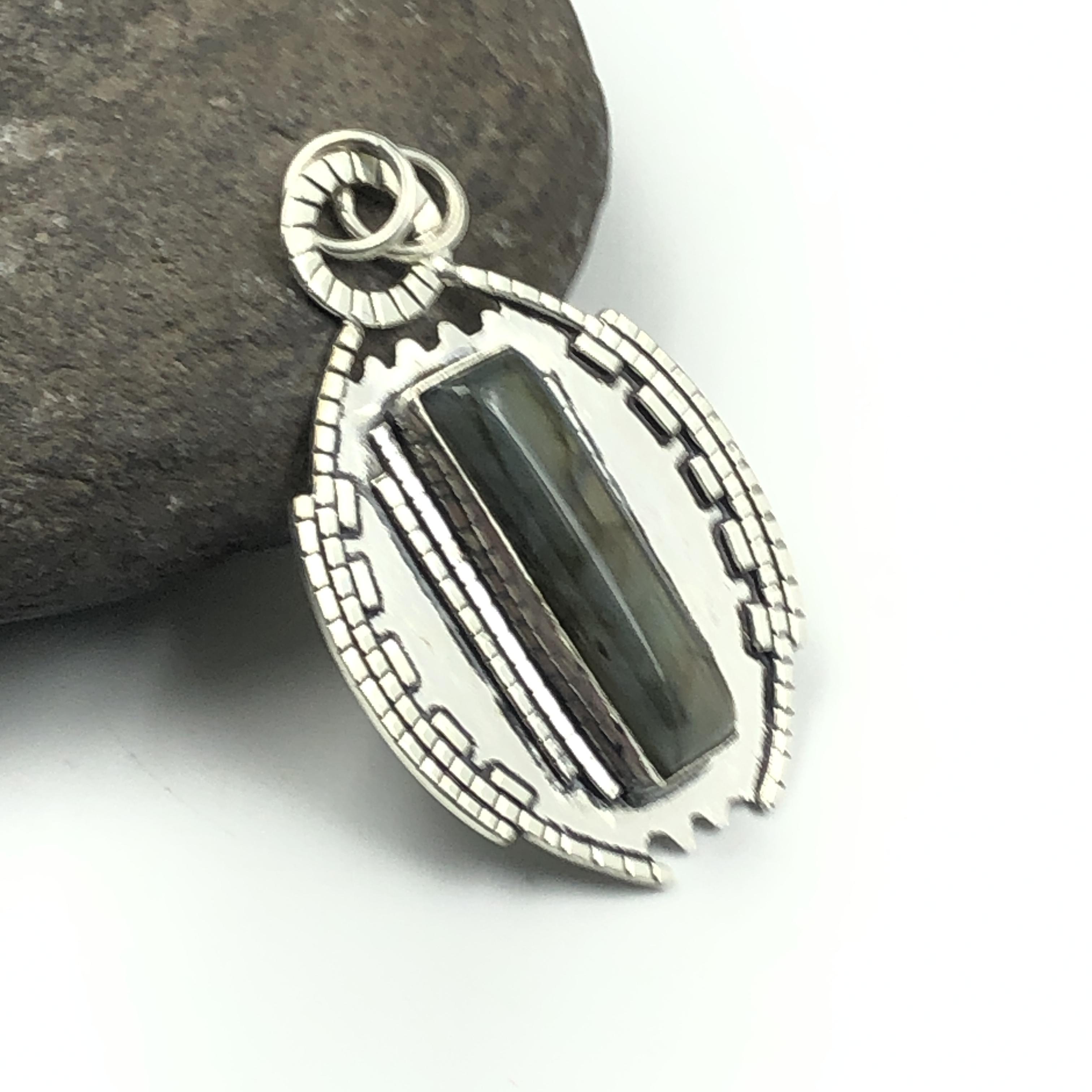

Natural Labradorite Gemstone 925 Sterling Silver Jewelry Designer Pendant 2.12 AJP-1222