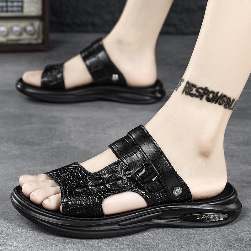 Sandals Men's Summer Wear 2025 New Men's Outdoor Beach Wading Leisure Sports Versatile Dad Cool Slippers