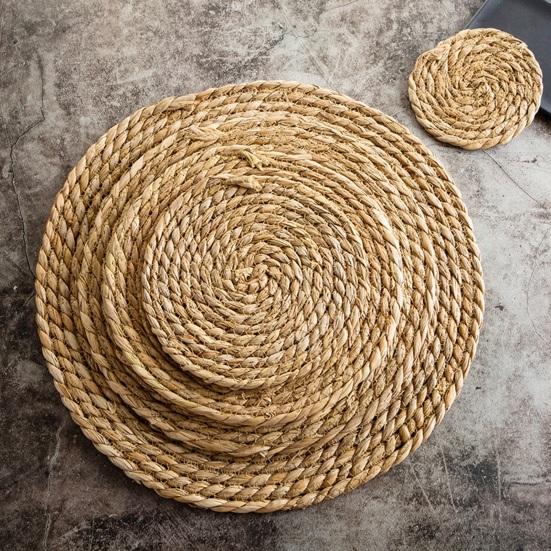 Natural Woven Placemat Handmade Straw Japanese Pot Mats Heat Resistant Non-Slip Coasters for Dining Table Reusable Table Mats for Home Kitchen