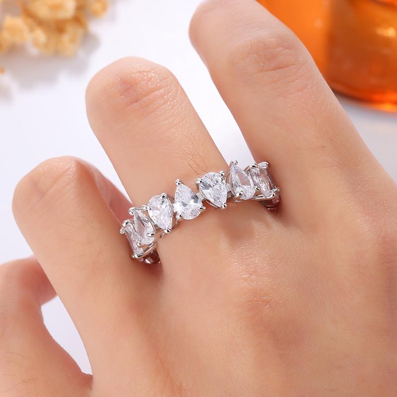 An Elegant Ring with A Row of Transparent Teardrop-shaped Zircons-wedding Proposal Bridal Ring