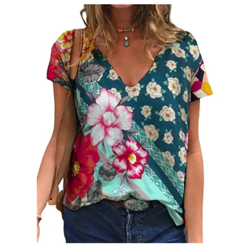 Elegant vacation abstract painting color blocks combined with geometric grid patterns. Full-body printed with breathable V-neck short-sleeved T-shirt.