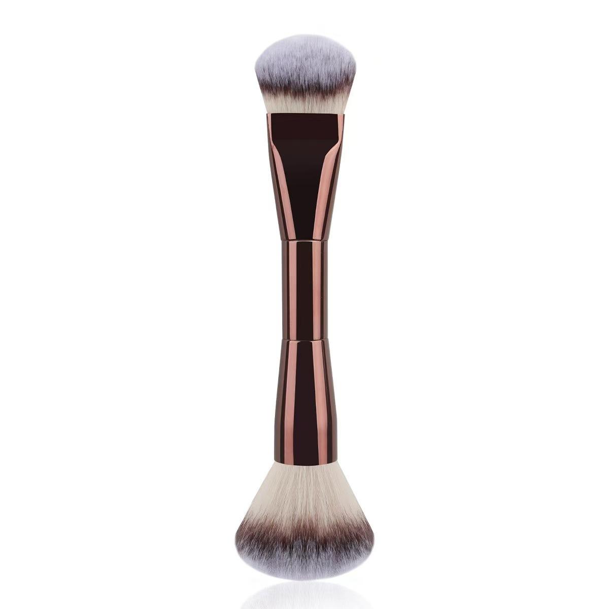 

1Pc Dual-Ended Foundation & Blush Brush Soft Bristle, For All Skin Types Perfect For Flawless Application Of Liquid, Cream, And Powder Makeup Brush