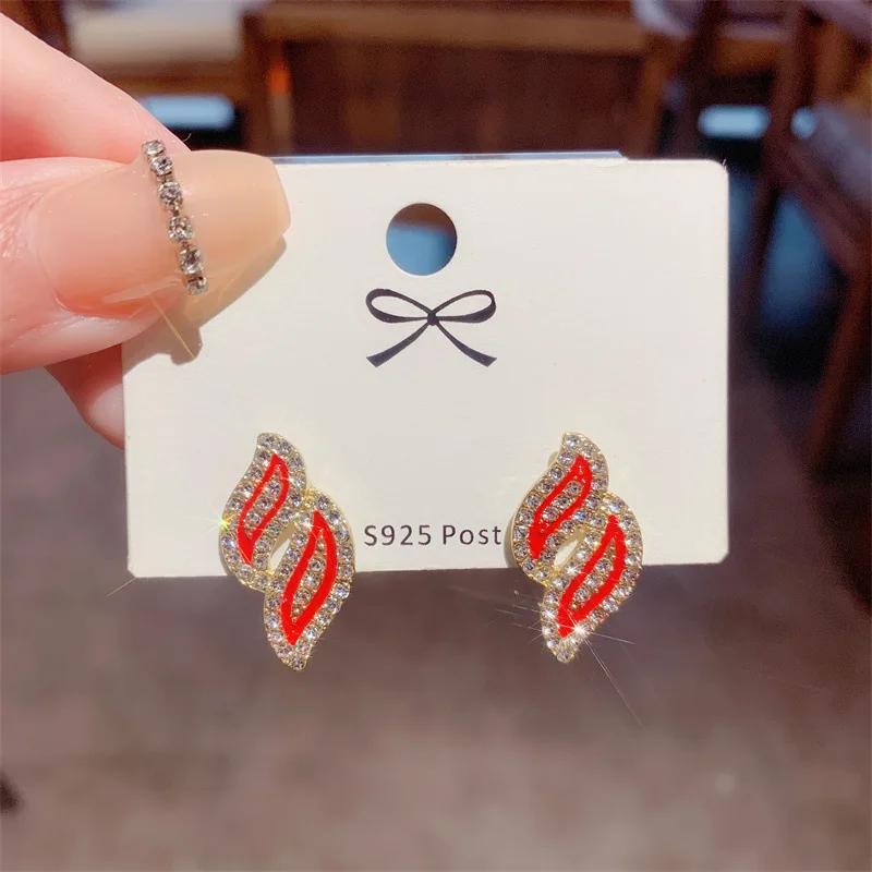 

Full Crystal Rhinestone Leaf Stud Earring for Women New Trend Black White Geometry Zircon Accessory Wedding Christmas Girl Gift