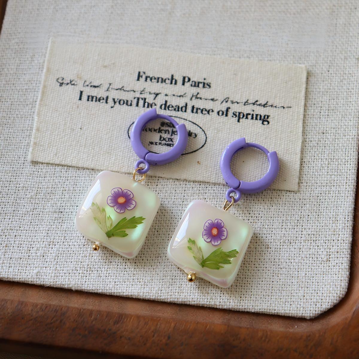 

Spring Dopamine Flower Pattern Epoxy Color Retaining Earrings