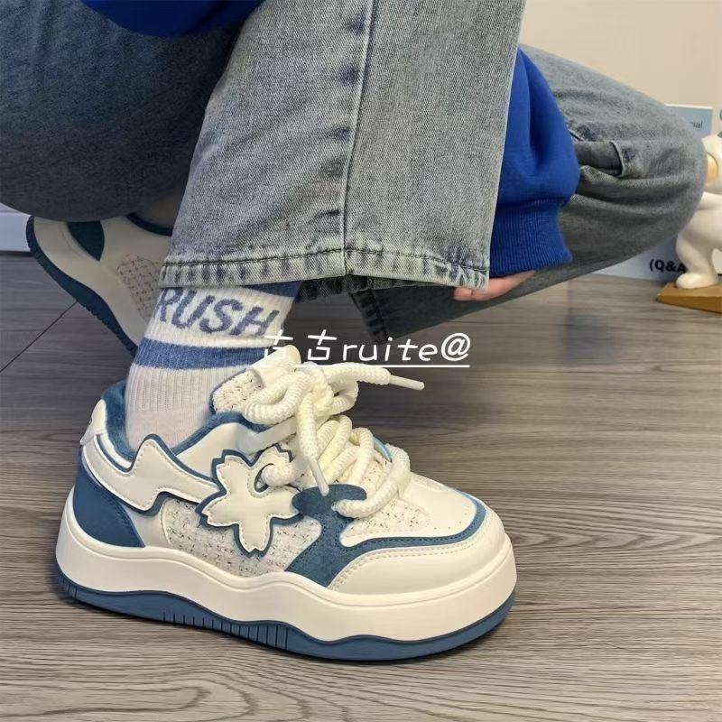 Fleece platform white shoes women's autumn and winter versatile original niche board shoes students warm two cotton shoes