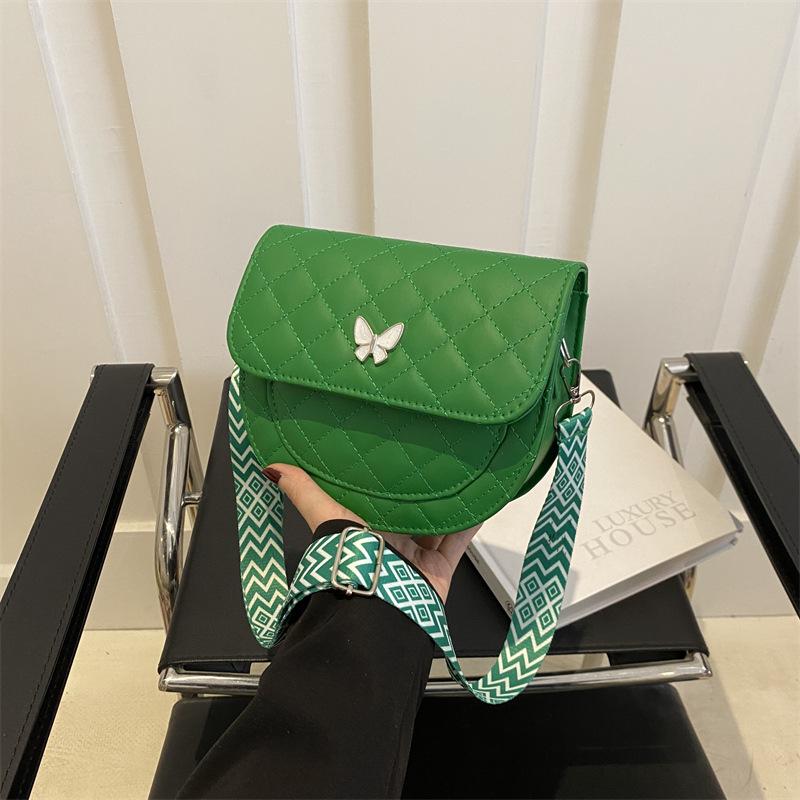

Casual commuting rhombus messenger bag small bag women s 2024 spring new foreign style fashion simple shoulder bag women s bag зелений