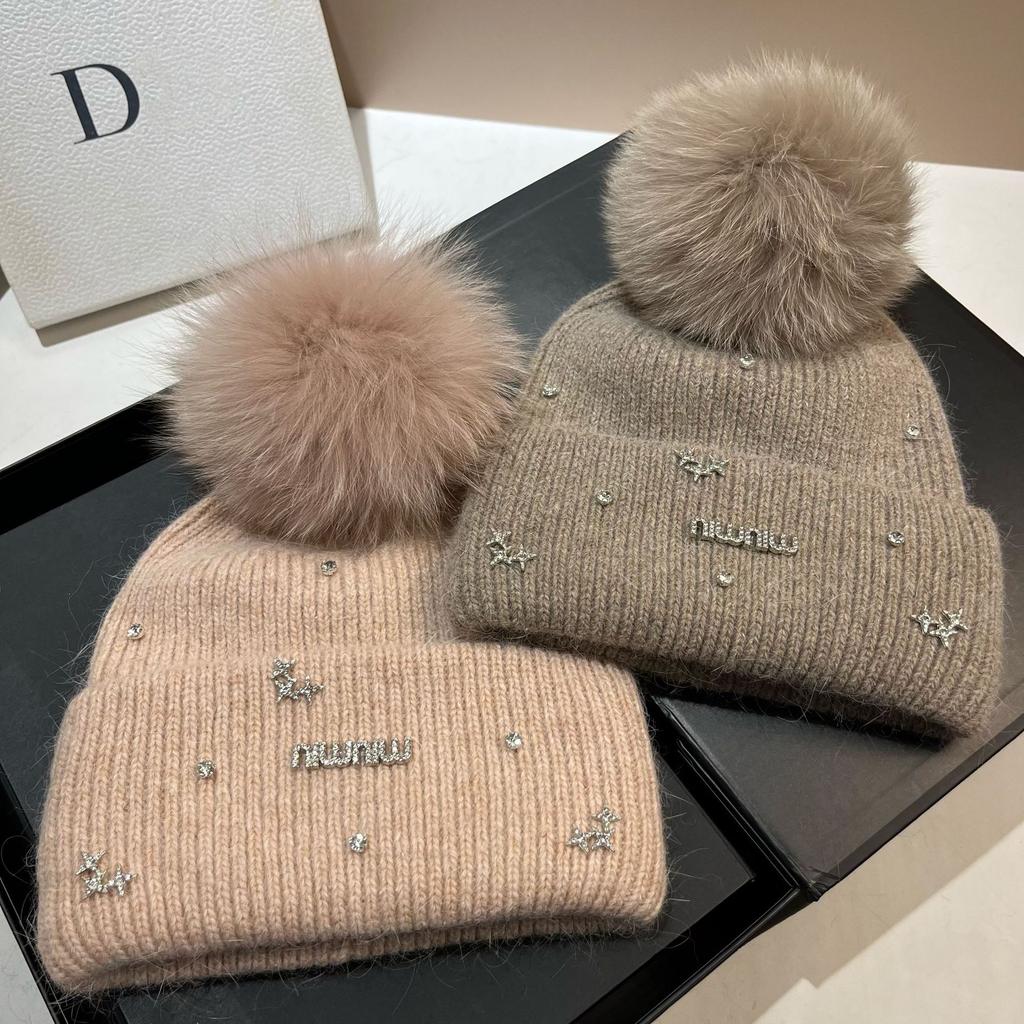 Light Luxury Rhinestone Min Small Fragrant Style Design Big Hairball Knitted Hat Winter Sweet Plush Warm Rabbit Fur Wool Hat