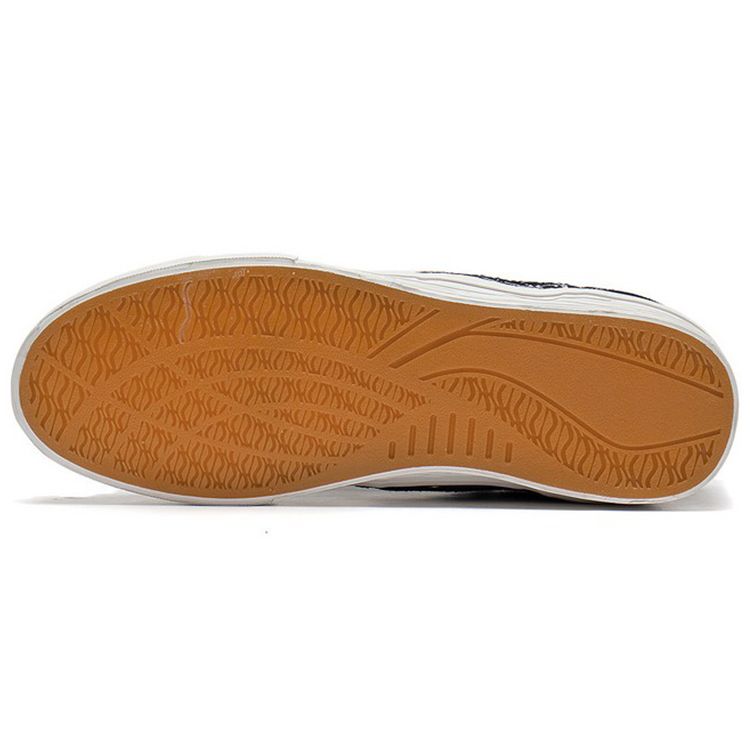 Li Ning 50/50 Fabric Synthetic Leather Slip Resistant Durable Lightweight Low Top Skate Shoes Men Sneakers Black White AECS039-2