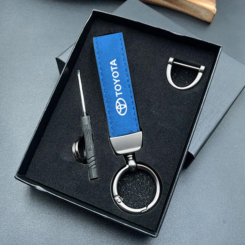 

Leather Carbon fibre Car Keychain Metal Alloy Key Ring For Toyota Corolla Camry RAV4 CHR Yaris Prius Prado Auris Avensis Hilux