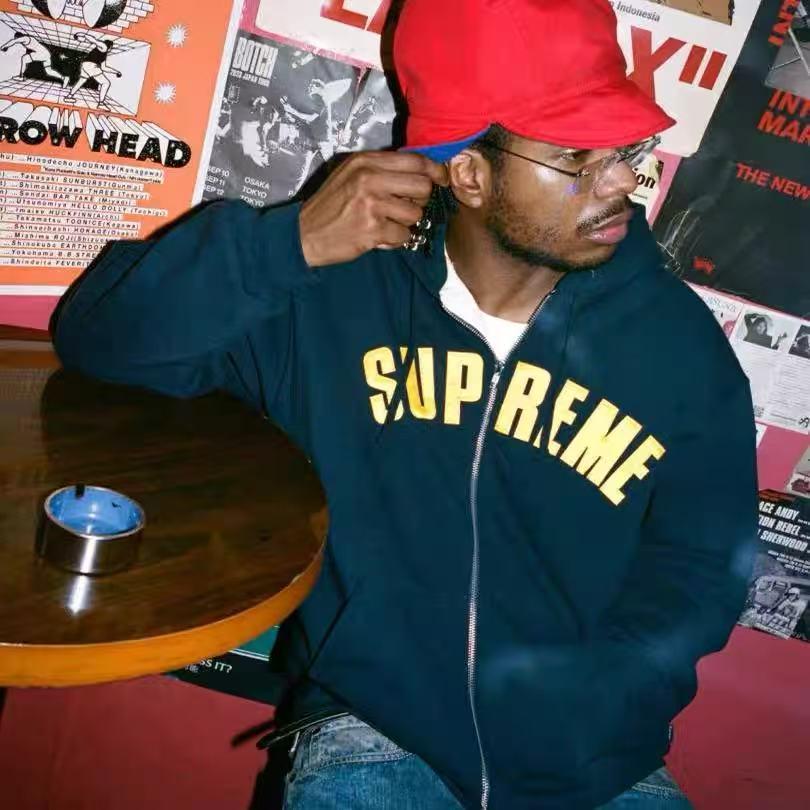 Promi-Stil 2025 SUPREME Buchstaben Damen Reißverschluss Hoodie Strickjacke