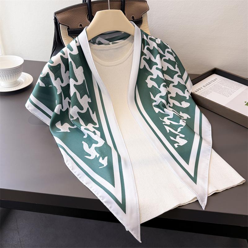 Vintage Plaid Triangle Scarf Imitation Silk Printing Sunscreen Shawl Waist Scarf Silk Scarf Scarf Headscarf Women