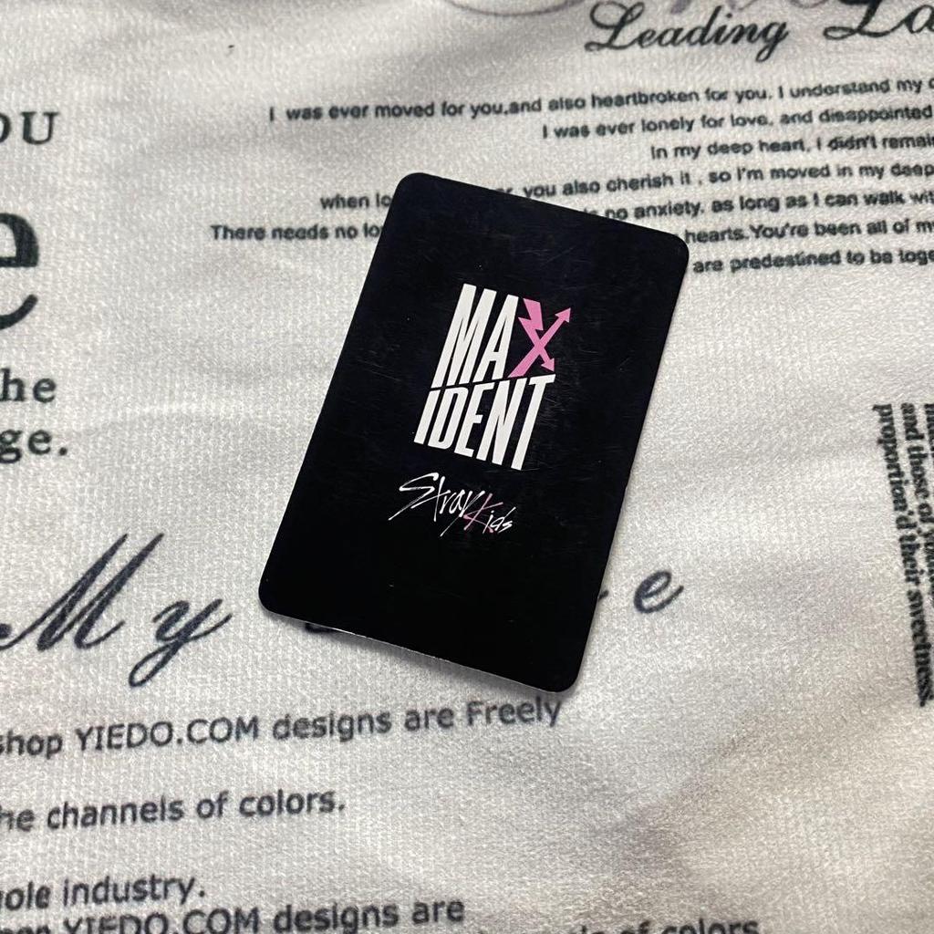 [USED] StrayKids Sanok MAXIDENT Limited Hyunjin Trading Card