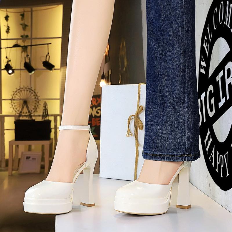 Fashion American Hollow Sandals Round Toe One-Button Hollow Women's Shoes Thick Heel Double-Layer Waterproof Platform High Heel Shoes