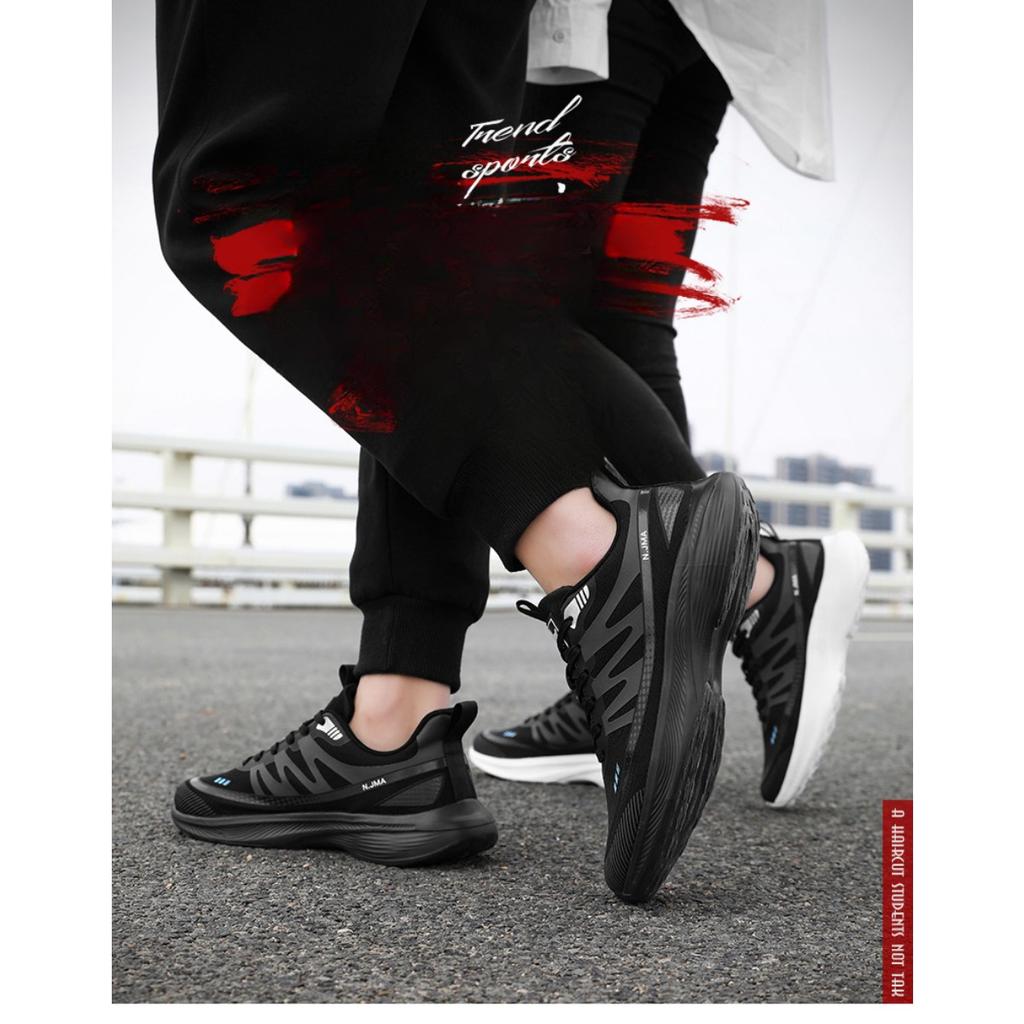 Men's Shoes Are Breathable and Odorless. New Couple Style Sports Shoes with Mesh and Breathable Running Shoes