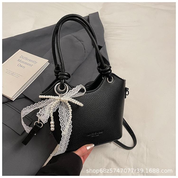 High-end Fashion Portable Bucket Bag Women's 2025 New Versatile Simple Crossbody Bag Trendy Shoulder Bag
