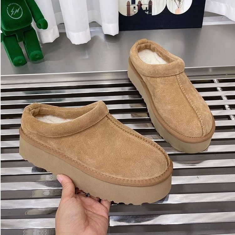 Evropská stanice 2025 podzim a zima nové matné kožené tašky hlava pantofle na silné podrážce všestranné svrchní oblečení teplé sněhové bavlněné boty ženy