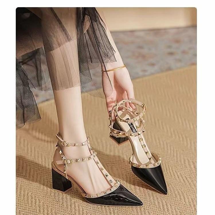 

Shoes 2024 new spring and autumn flat-soled rivet single shoes women s summer pointed thick heel low heel fashion sandals 42 чорний