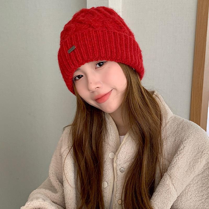 

Simple twist knitted small label cover wool hat fine knitted thermal hat couple hat solid color hat Adult average size верблюд