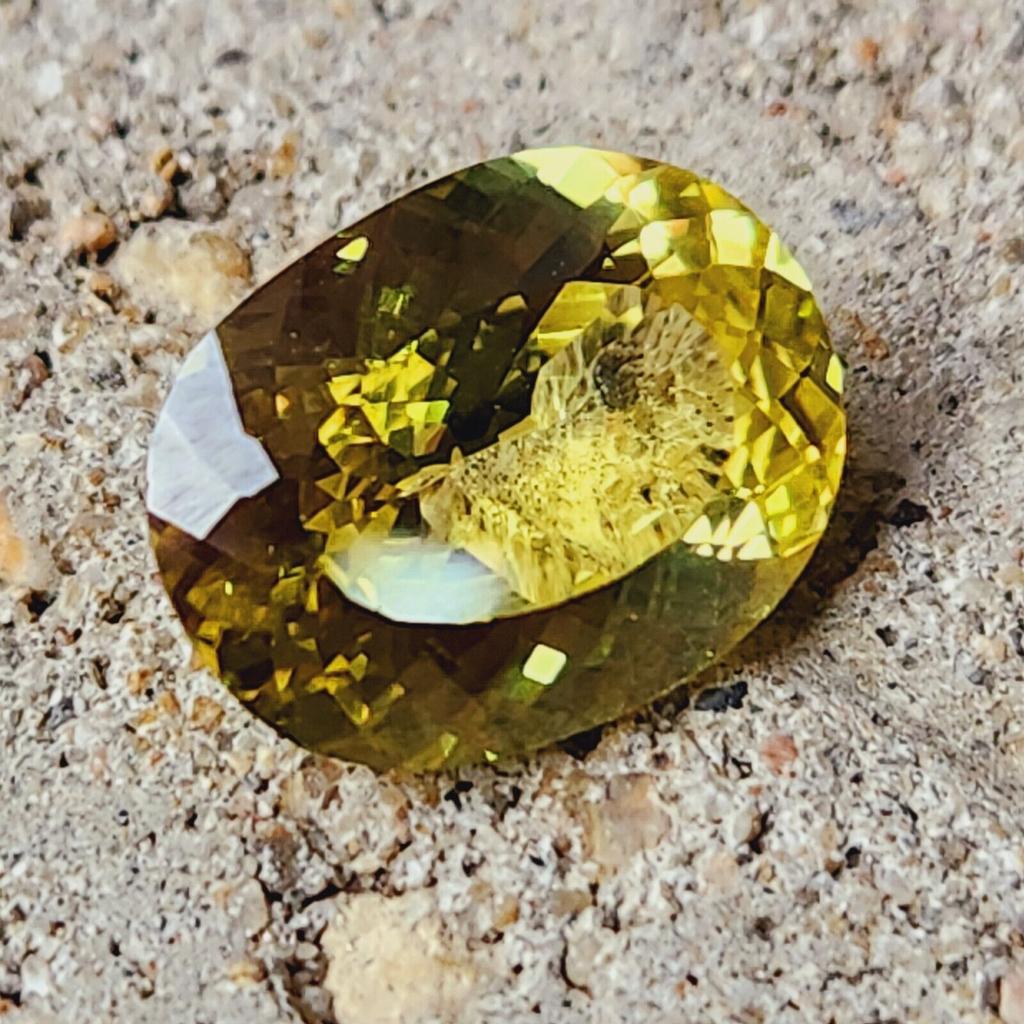 14 Ct Heated PITAMBARI Yellow Sapphire Oval Cut CERTIFIED Loose Gemstone