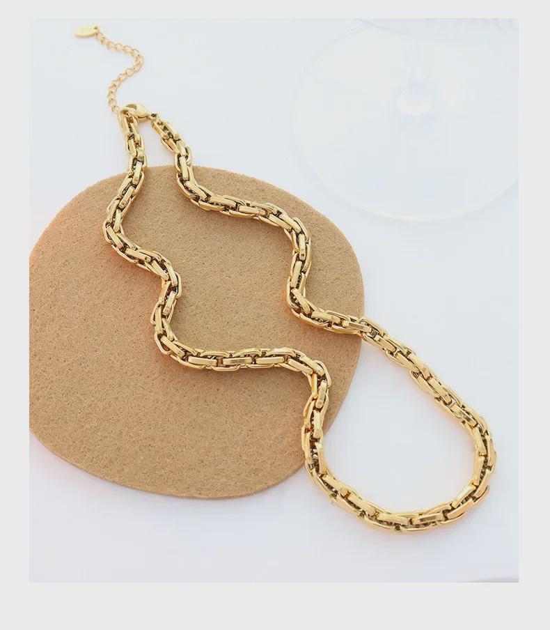 Damen-Halskette aus 18 Karat vergoldetem Titanstahl – rostfrei, badefest, P064