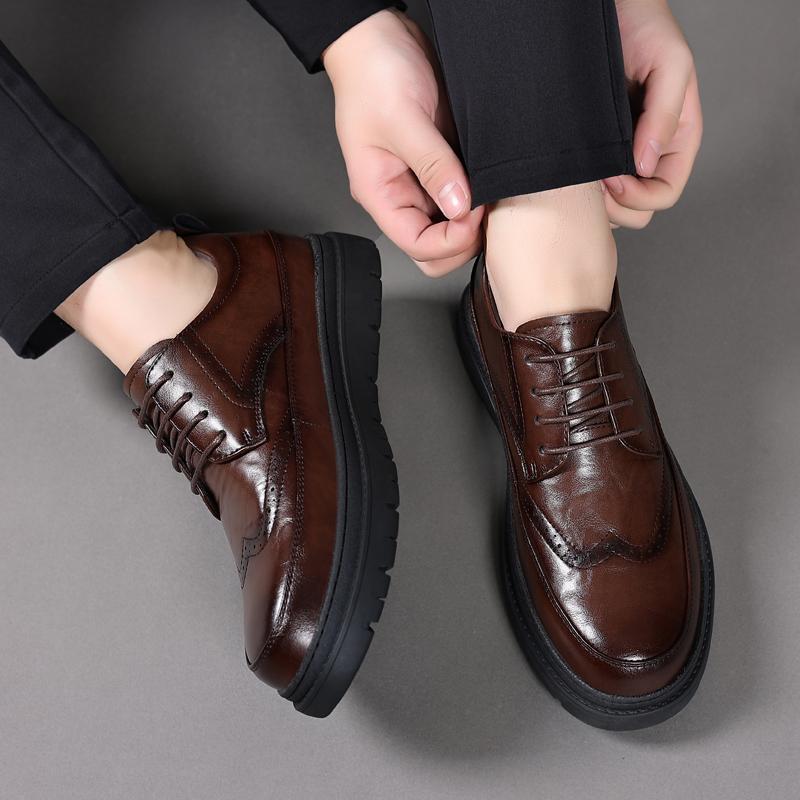 Fashion Brown Mens Dress Shoes Designer Italian Leather Shoes Men Luxury Casual Business Oxford Brogues Shoes for Men Moccasin