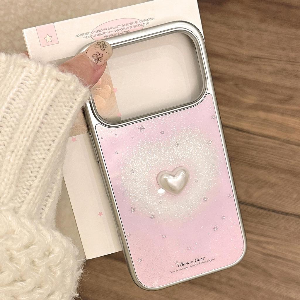 Artistic Silver Heart-Shaped Phone Case for iPhone 16, iPhone 17, and iPhone 17 Pro Max