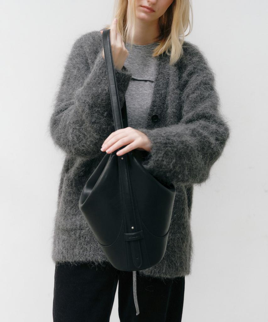 Ostkaka Orbit Bucket Shoulder Black