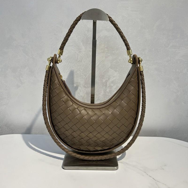 Womens Genuine Leather Woven Underarm Bag Versatile Crescent Shoulder Crossbody