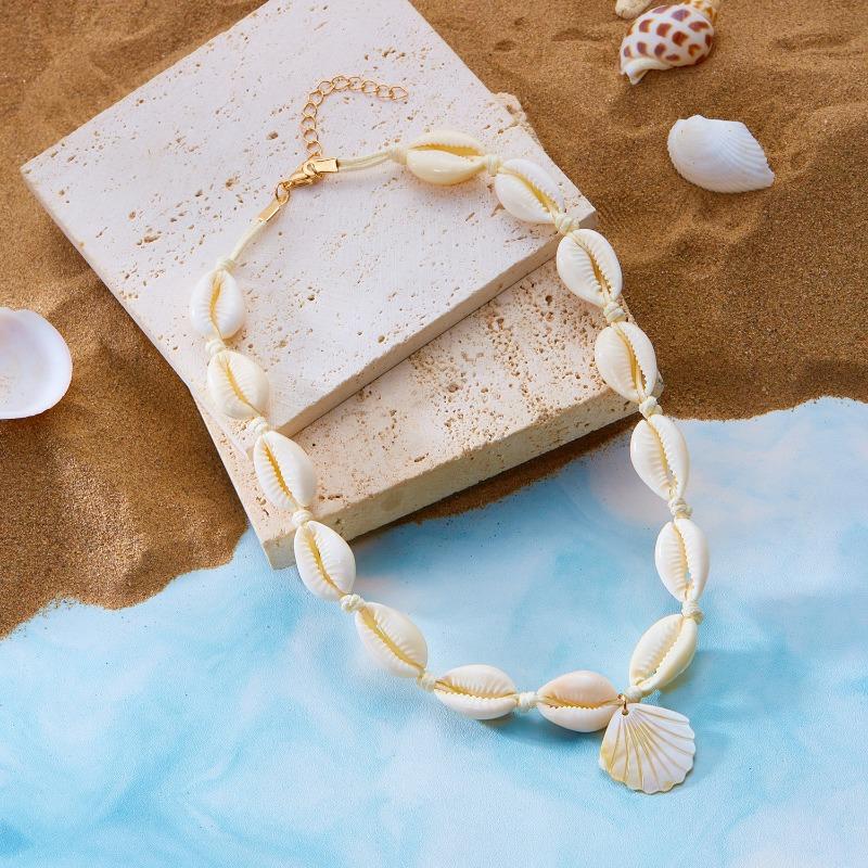 1PC Summer Hot Sale Jewelry Simple Scallop Pendant Necklace Women's Versatile Hand-woven Collarbone Chain Women